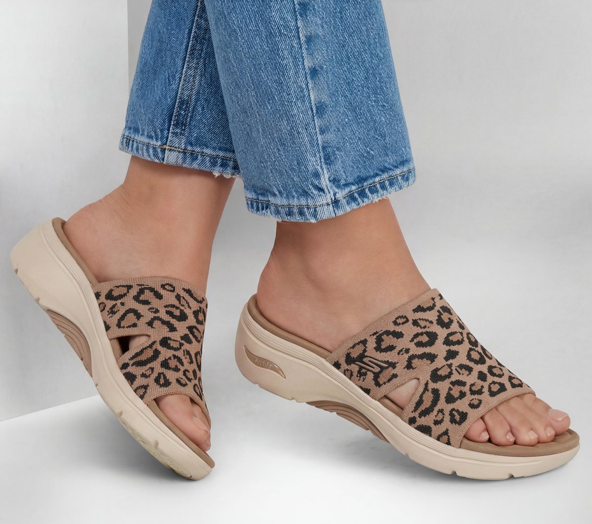 Women GO WALK Arch Fit 2.0 Sandal - Remi
