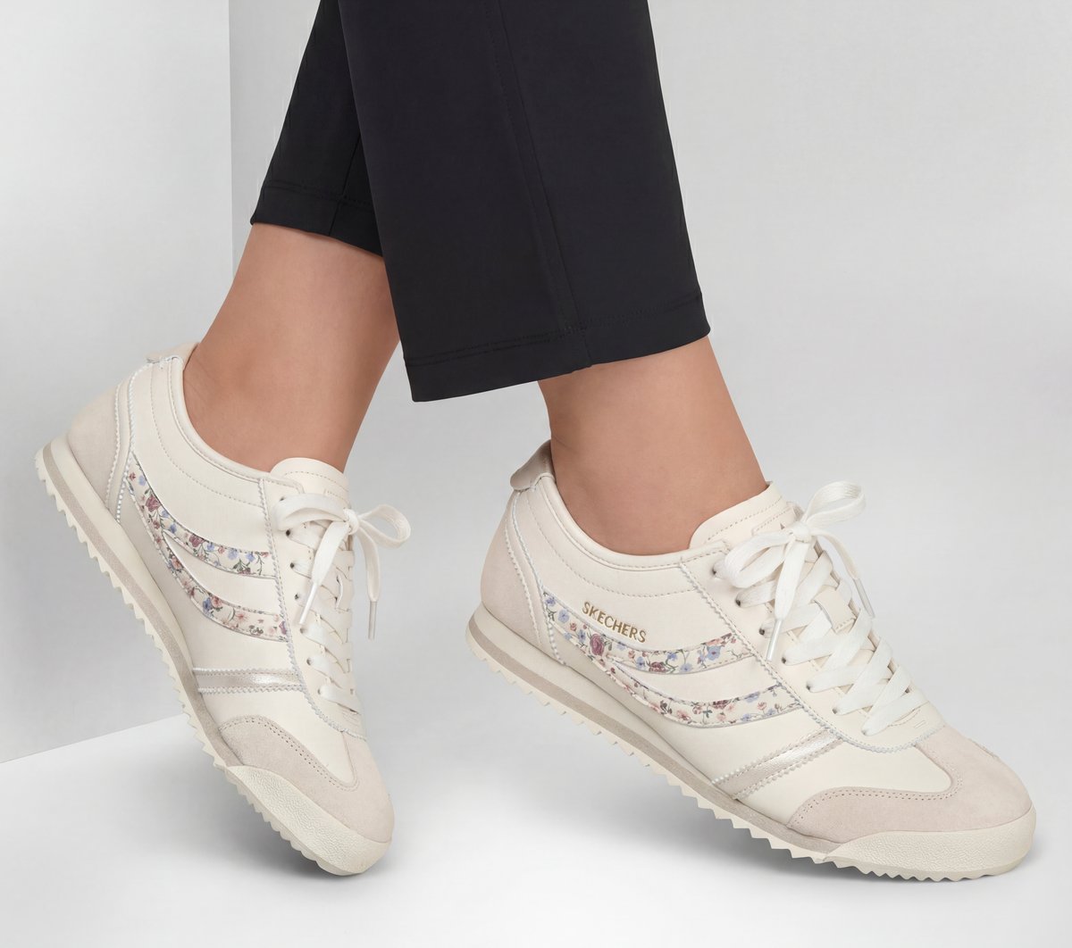 Women Topnotch - Hint of Floral