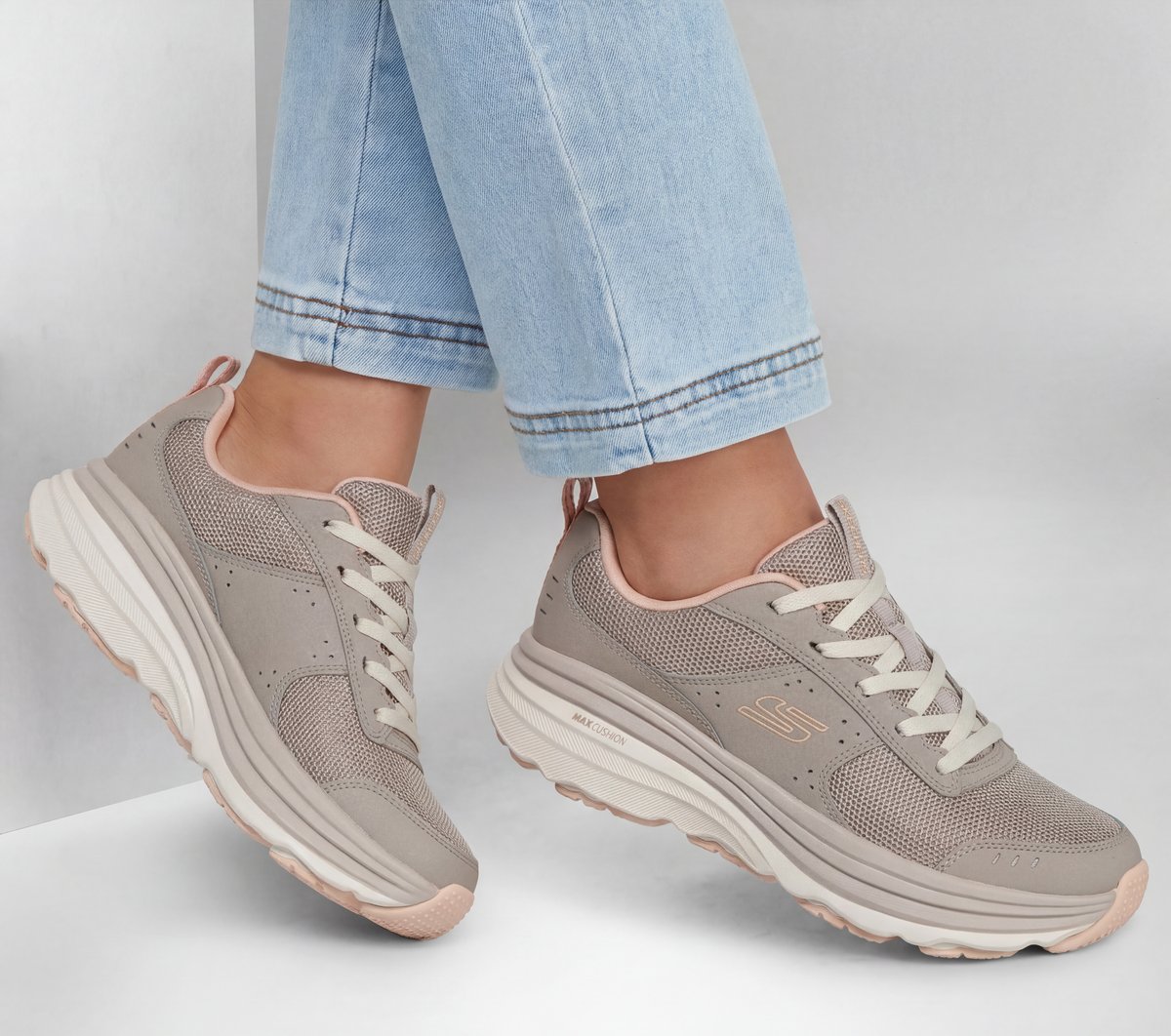 Women Relaxed Fit: Max Cushioning Zirrus - Cobble Stone