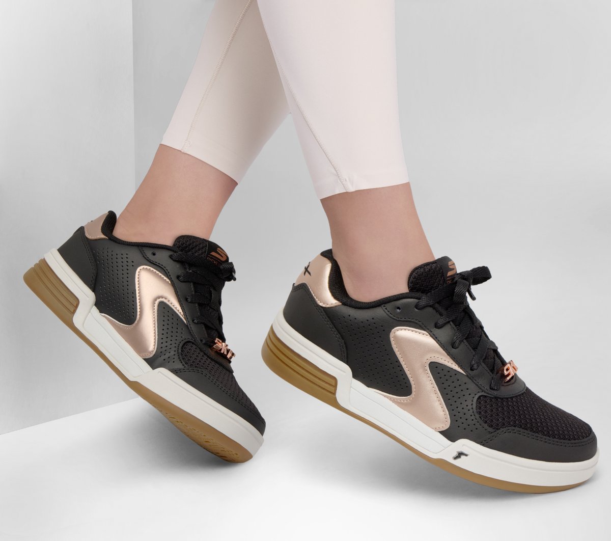 Women Viper Court Classic